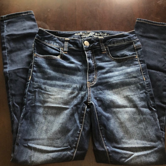 American Eagle Blue Jeans - Picture 3 of 8